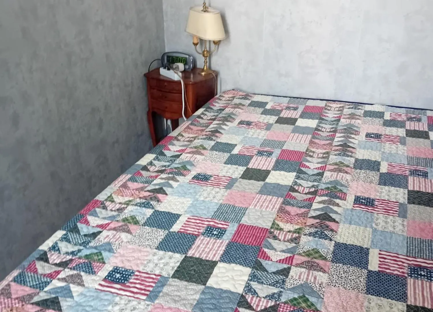 Private Room Full Furnished In Канны Проживание в семье